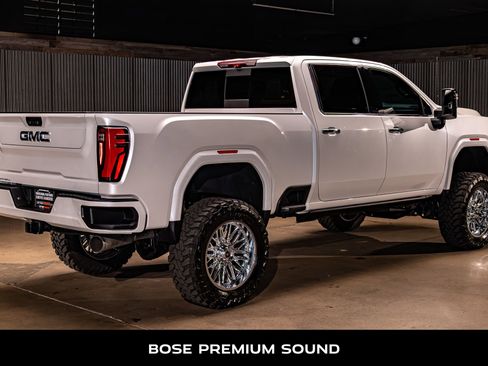 Used 2024 GMC Sierra 2500 Denali w/ Denali Reserve Package image 9