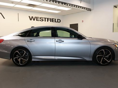 Used 2022 Honda Accord Sport image 8