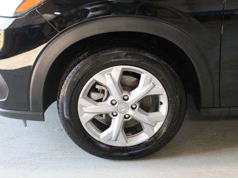Certified 2025 Honda HR-V LX image 6