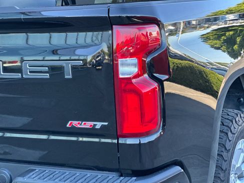 Used 2023 Chevrolet Silverado 1500 RST AWD/4WD image 23