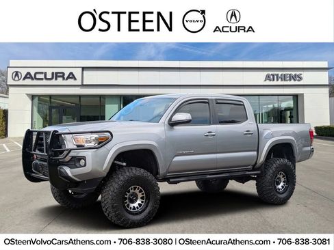 Used 2021 Toyota Tacoma SR5 RWD image 1
