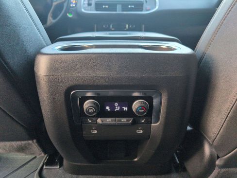 Used 2024 Chevrolet Tahoe High Country image 17