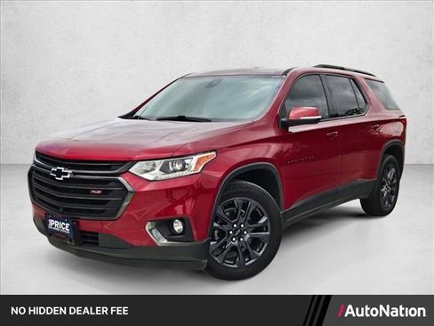 Used 2021 Chevrolet Traverse RS FWD image 1