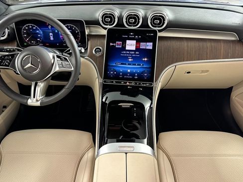 Certified 2025 Mercedes-Benz GLC 300 4MATIC image 18