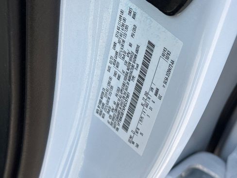 Certified 2023 Ford F350 XLT image 27