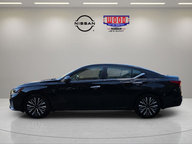 Used 2024 Nissan Altima 2.5 SV FWD image 5