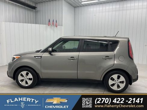 Used 2016 Kia Soul FWD image 5