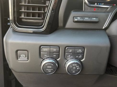 Used 2025 GMC Sierra 1500 AT4X AWD/4WD image 5