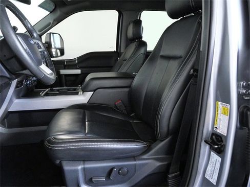 Certified 2021 Ford F350 Lariat w/ Lariat Value Package image 20