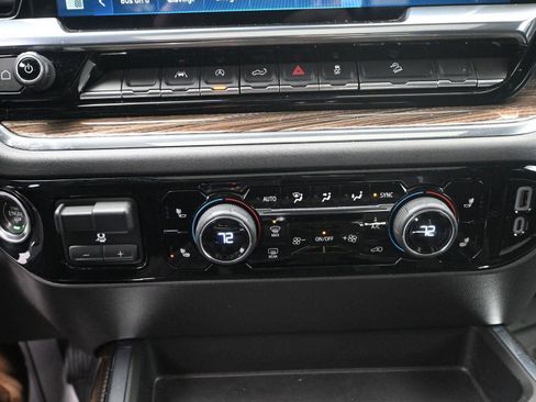 Used 2024 Chevrolet Silverado 1500 LT Trail Boss w/ Convenience Package II image 31