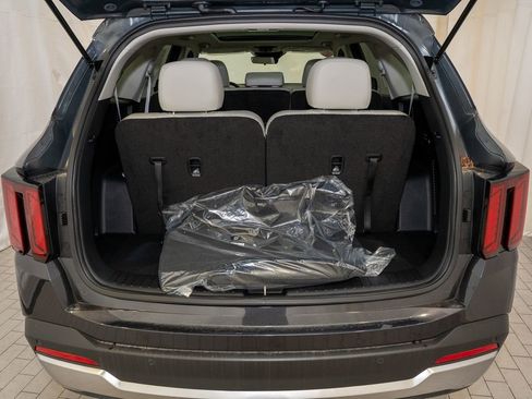 New 2026 Kia Sorento S w/ S Panoramic Sunroof Package image 6
