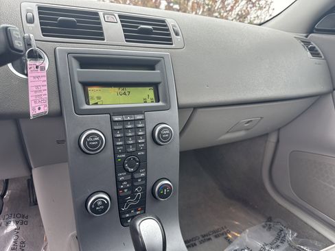 Used 2010 Volvo C30 T5 image 23