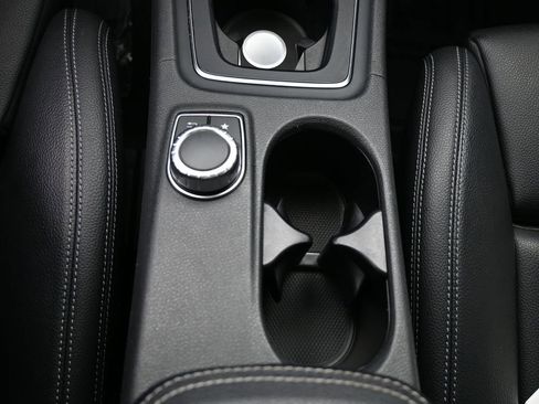 Used 2018 Mercedes-Benz CLA 250 4MATIC image 28