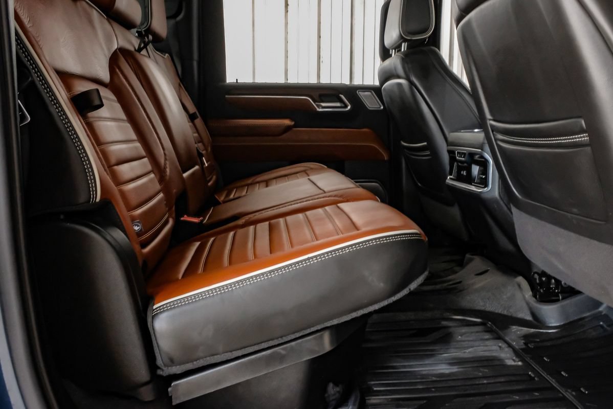 Used 2024 GMC Sierra 2500 Denali Ultimate AWD/4WD image 33