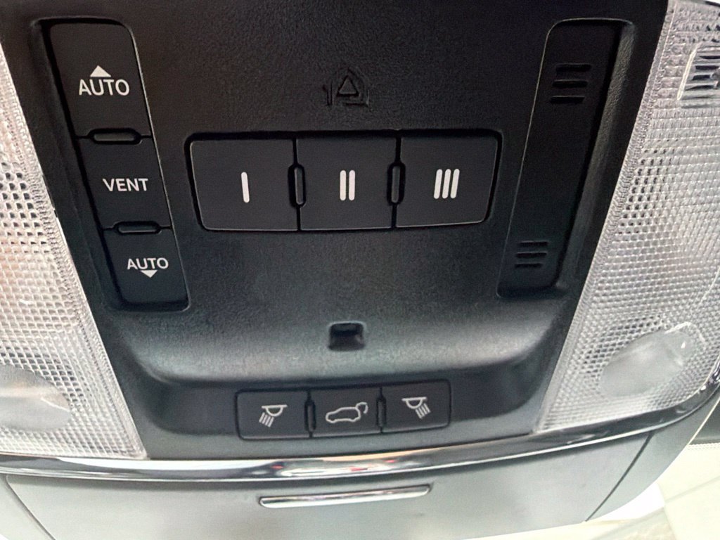 Used 2020 Jeep Grand Cherokee Trailhawk AWD/4WD image 22