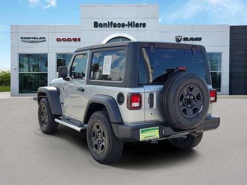 Used 2023 Jeep Wrangler Sport AWD/4WD image 4