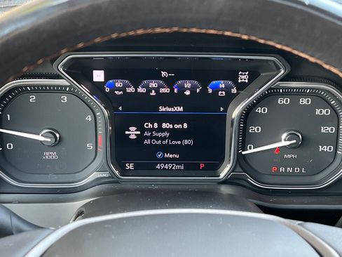 Used 2021 GMC Sierra 2500 AT4 w/ AT4 Preferred Package image 21