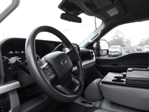 Used 2023 Ford F250 XL w/ XL Off-Road Package image 30