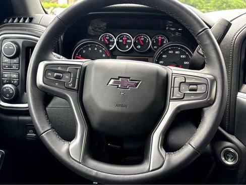 Used 2022 Chevrolet Silverado 1500 RST AWD/4WD image 7
