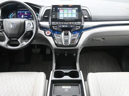 Used 2023 Honda Odyssey Elite image 23