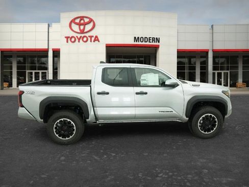 New 2026 Toyota Tacoma TRD Off-Road AWD/4WD image 7