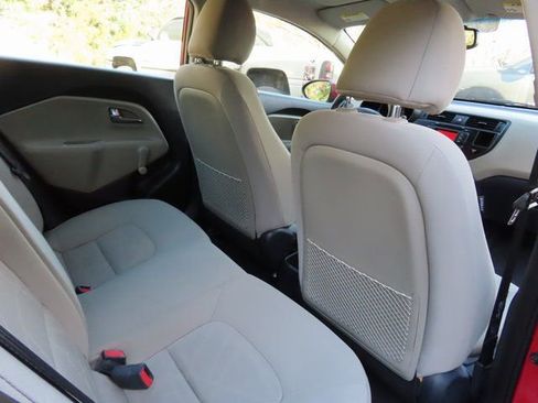 Used 2014 Kia Rio LX image 35