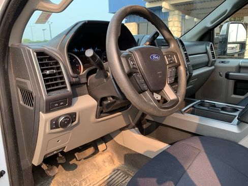 Used 2021 Ford F250 XLT w/ XLT Premium Package AWD/4WD image 25