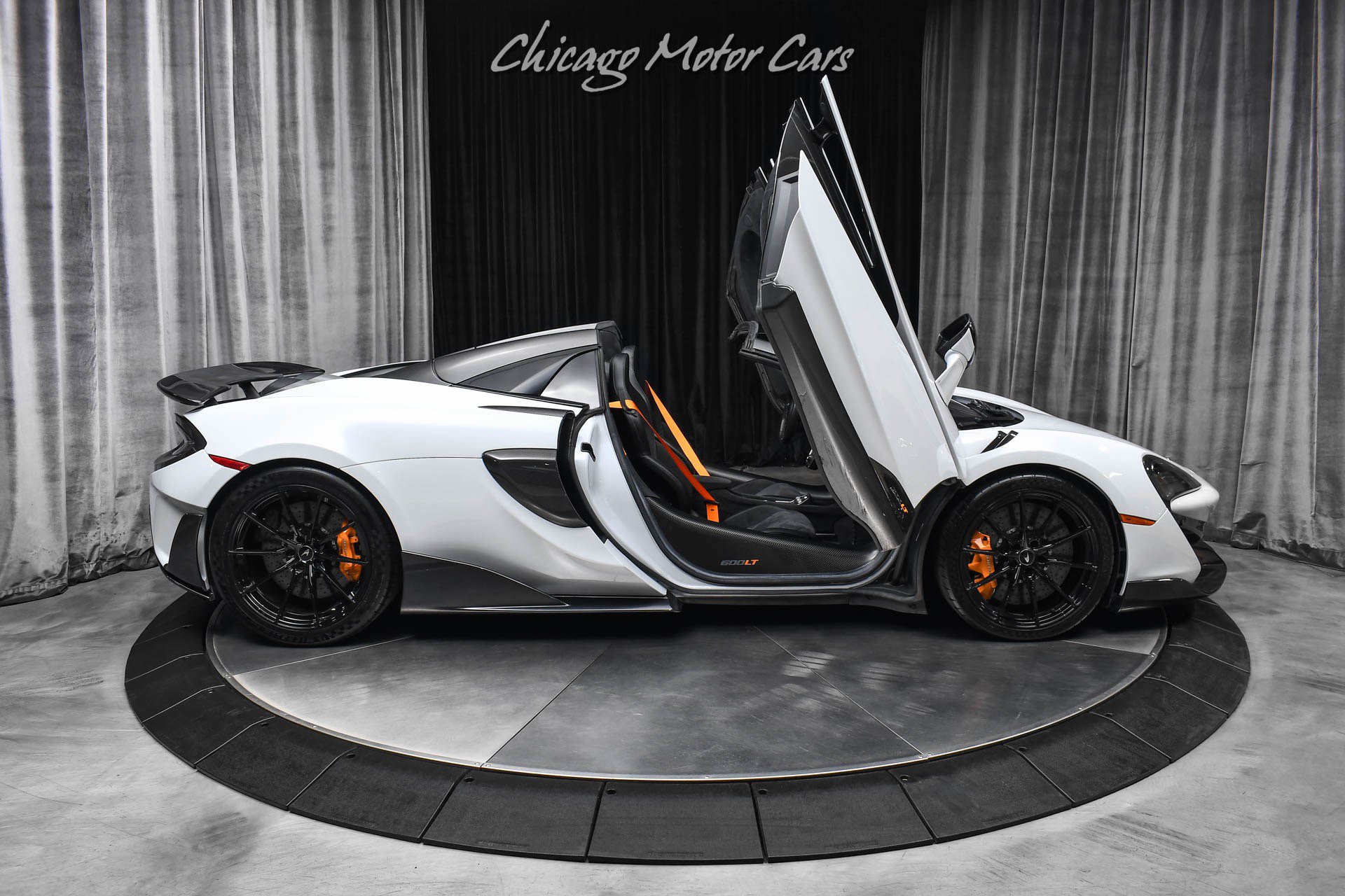 Used 2020 McLaren 600LT Spider RWD image 54