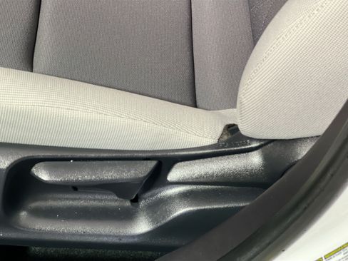 Used 2026 Toyota Corolla LE FWD image 15