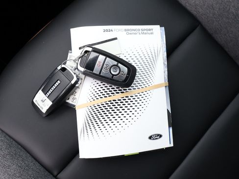 Used 2024 Ford Bronco Sport Outer Banks w/ Tech Package image 28