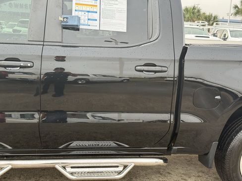 Used 2022 Chevrolet Silverado 1500 RST w/ Z71 Off-Road Package image 17