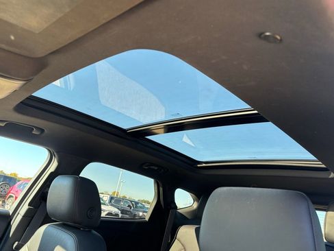 Used 2019 Chevrolet Blazer RS w/ Sun and Wheels Package image 17