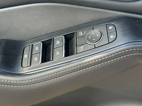 Used 2026 Nissan Rogue SL AWD/4WD image 20