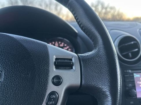 Used 2013 Nissan Rogue SL image 30