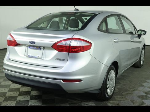 Used 2016 Ford Fiesta S image 14