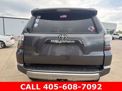 Used 2020 Toyota 4Runner TRD Off-Road Premium w/ Moonroof Package AWD/4WD image 4