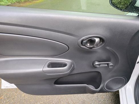 Used 2017 Nissan Versa S Plus image 20