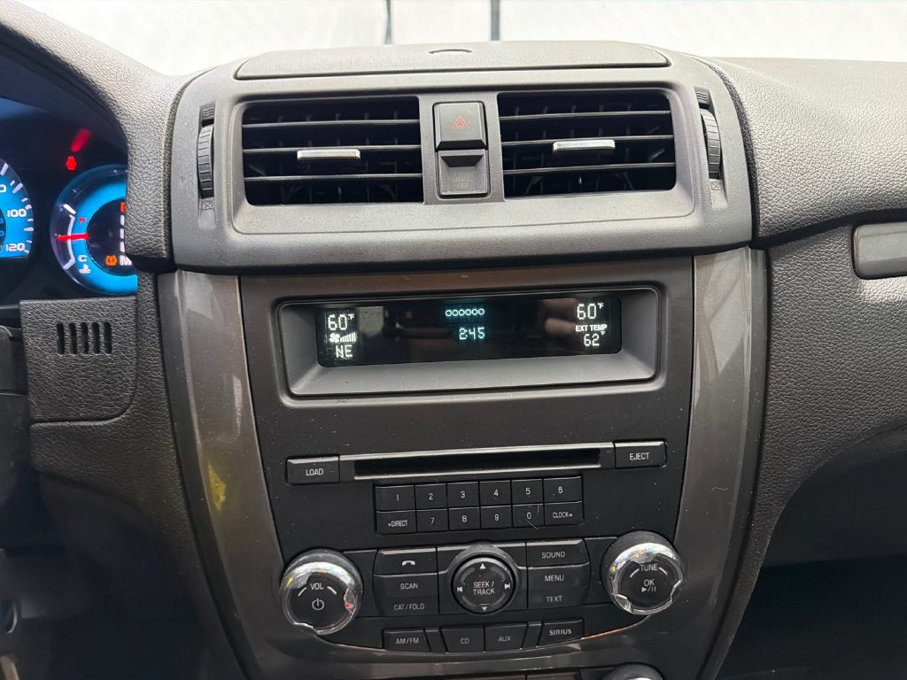 Used 2010 Ford Fusion Sport FWD image 27