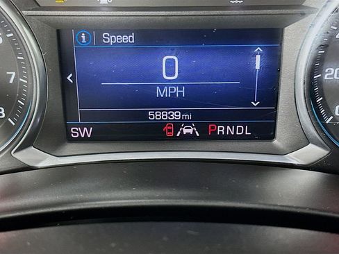 Used 2020 Chevrolet Equinox LT image 18