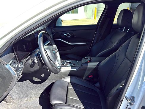 Used 2024 BMW 330i Base w/ Convenience Package image 5