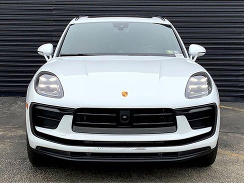 New 2025 Porsche Macan image 13