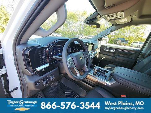 New 2026 Chevrolet Silverado 1500 LT w/ Z71 Off-Road Package AWD/4WD image 16