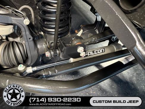 Used 2025 Jeep Wrangler Unlimited Rubicon AWD/4WD image 29