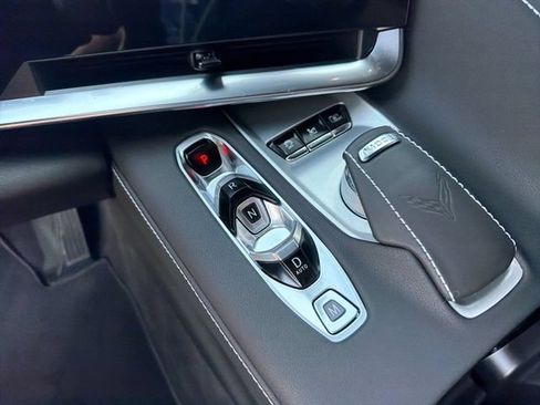Certified 2022 Chevrolet Corvette Stingray Preferred Cpe w/ Z51 Performance Package RWD image 19