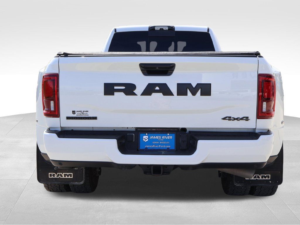 Used 2025 RAM 3500 Big Horn AWD/4WD image 4
