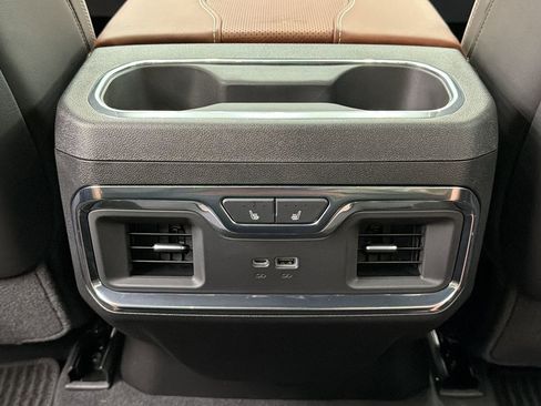Used 2026 GMC Sierra 1500 Denali Ultimate AWD/4WD image 39