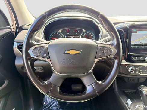 Used 2019 Chevrolet Traverse Premier image 11