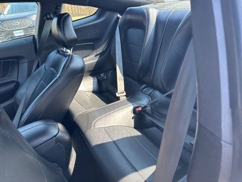Used 2021 Ford Mustang Premium image 9