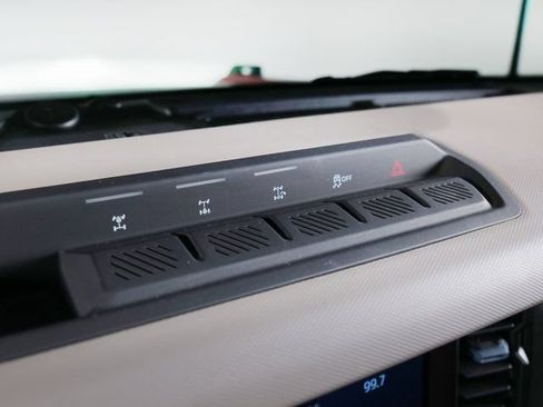 Used 2023 Ford Bronco Wildtrak AWD/4WD image 27