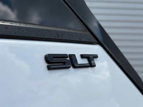 Used 2020 GMC Terrain SLT w/ Preferred Package FWD image 5